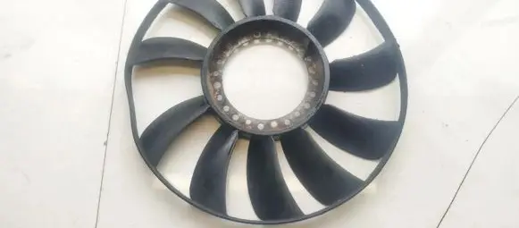 Volkswagen PASSAT B5.5 Fan impeller 058121301b