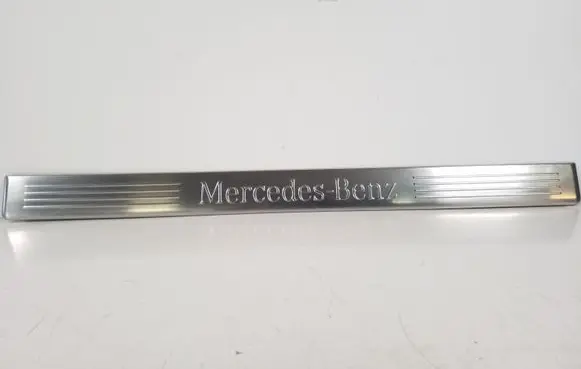 Mercedes-Benz E W212 Side skirt front trim A2126860936