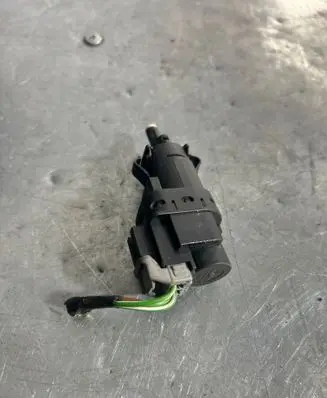 Ford Focus C-MAX Brake pedal sensor switch 3M5T13480AB