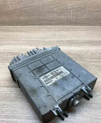 Volkswagen Golf III Engine control unit/module ECU 028906021FJ 0281001560