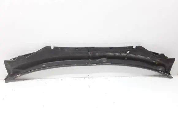 Ford Mondeo Mk III Wiper trim