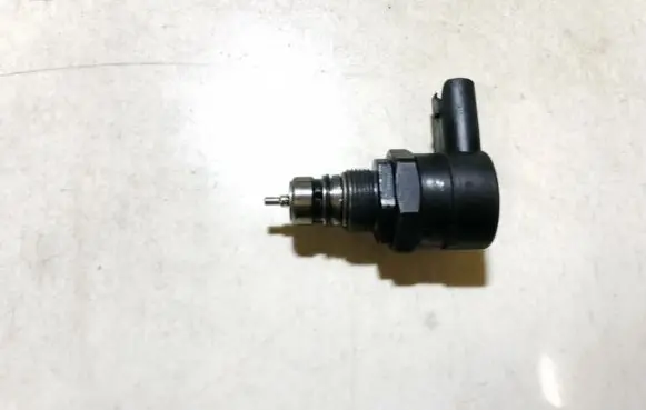 Fuel pressure sensor