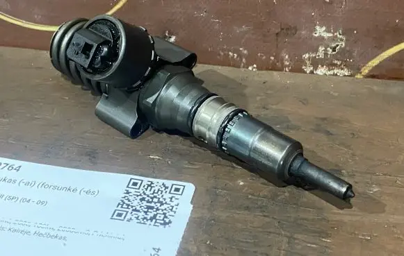 Seat Toledo III (5P) Fuel injector 0414720404