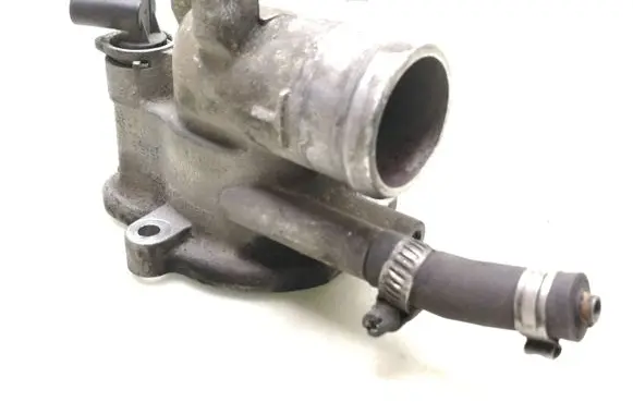 Thermostat/thermostat housing