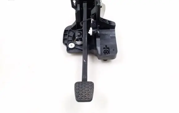 Opel Insignia B Brake pedal 84187608