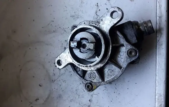 Renault Espace - Grand espace IV Vacuum pump