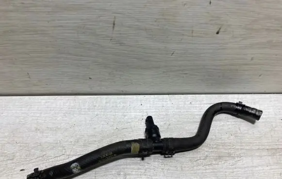 Skoda Rapid (NH) Fuel line/pipe/hose 6r0130307c