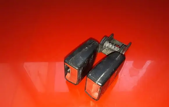 Chevrolet Cruze Rear seatbelt buckle 13251482 13354669 609957700
