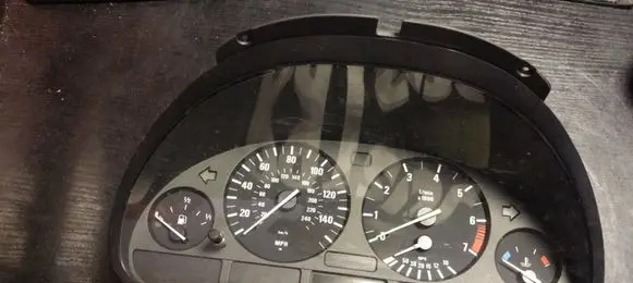 BMW 5 E39 Speedometer (instrument cluster) 8381196