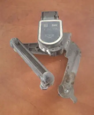 Headlight level adjustment motor