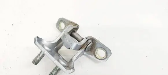 Mitsubishi Outlander Tailgate/trunk/boot hinge 