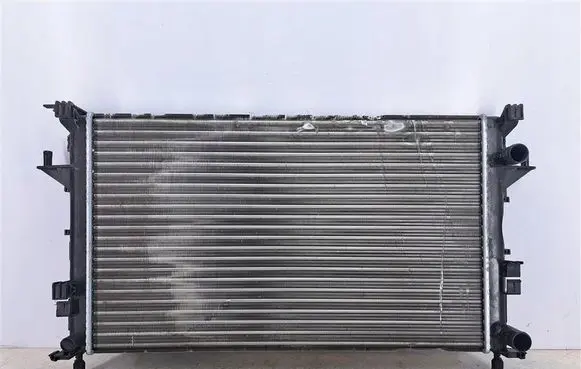Renault Laguna II Coolant radiator 