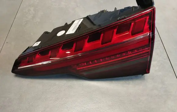 Audi A4 S4 B9 8W Tailgate rear/tail lights 8W5945094AC
