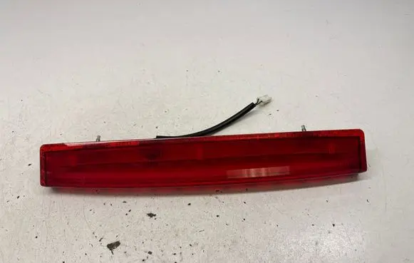 Infiniti FX Third/center stoplight P7751