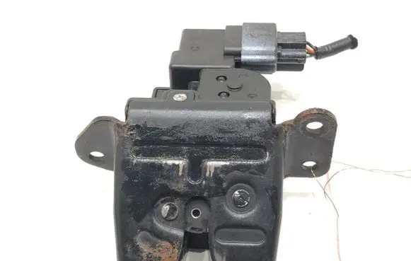 Hyundai i30 Tailgate exterior lock 