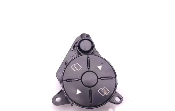 Mercedes-Benz Sprinter W906 Steering wheel buttons/switches 9069052301 33493901Q1