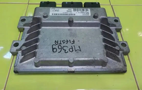 Ford Fiesta Engine control unit/module AV2112A650FC MP369