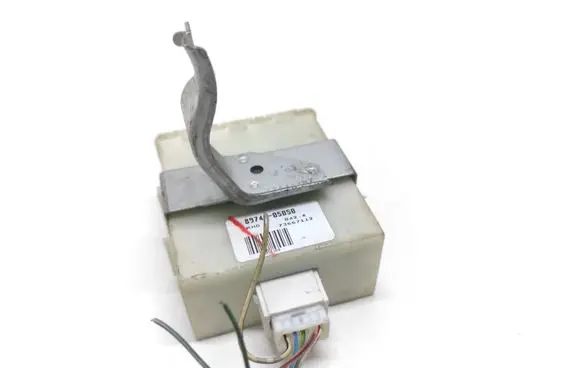 Toyota Avensis T250 Door central lock control unit/module 8974105050 73667112
