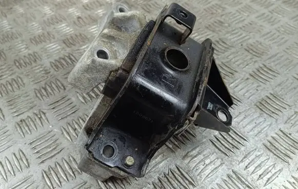 Mitsubishi Outlander Gearbox mount