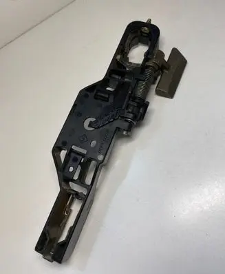 Front door exterior handle/bracket
