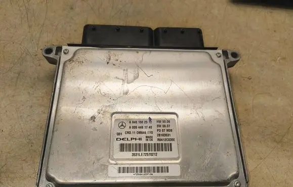 Mercedes-Benz C W204 Engine control unit/module A6461502572 28103531 A0054461740