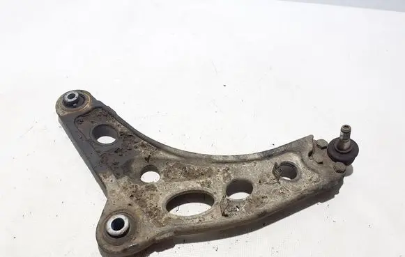 Renault Trafic III (X82) Front lower control arm/wishbone 545016850R