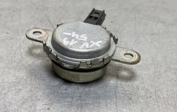Subaru XV II Camshaft vanos timing valve 18123223901
