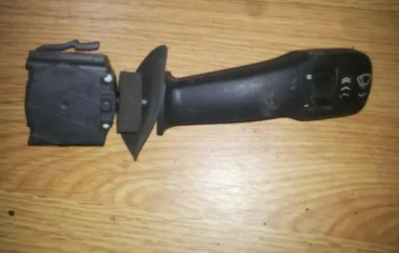 BMW 5 E39 Wiper control stalk 8352013