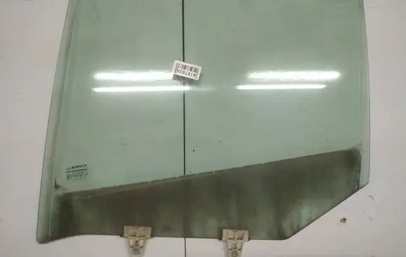 Rear door window glass