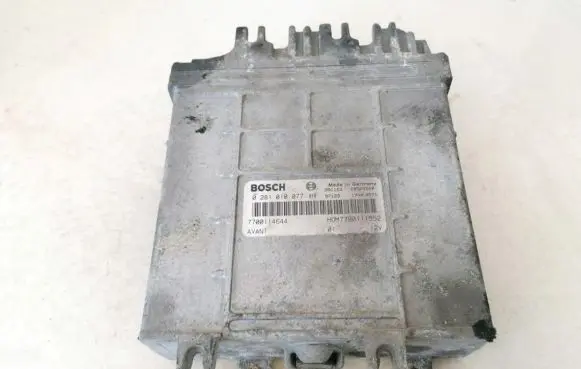 Renault Scenic I Engine control unit/module 0281010077 7700114644