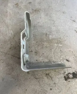 Renault Master III Fender mounting bracket 51D7152R