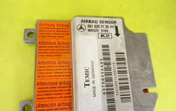 Mercedes-Benz E W210 Airbag control unit/module 0018202126