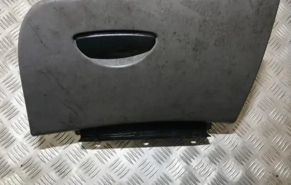 Ford Focus Glove box 98aba06050ah 98ab-a06050-ah