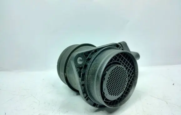 Volkswagen Polo Mass air flow meter 0281002531 038906461B