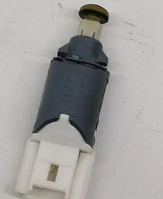 Renault Master III Brake pedal sensor switch 8200168238B