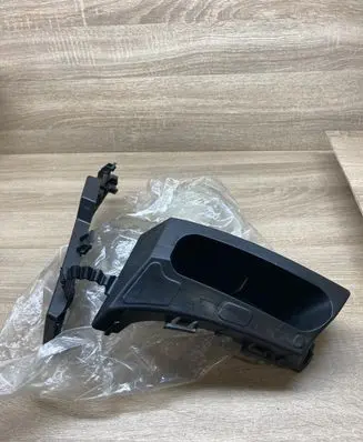 Opel Mokka Bumper support mounting bracket corner 95256263