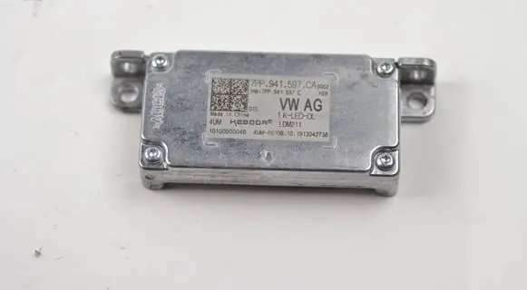 Volkswagen Golf VII LED ballast control module 7PP941597CA