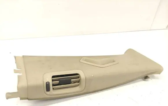 Volvo V70 (B) pillar trim (top) 06E5365