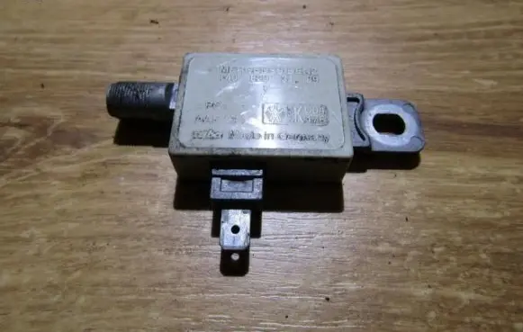 Antenna control unit