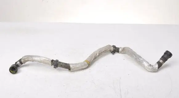 Volvo XC90 Engine coolant pipe/hose 32252375