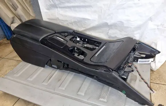 BMW 5 F10 F11 Center console 