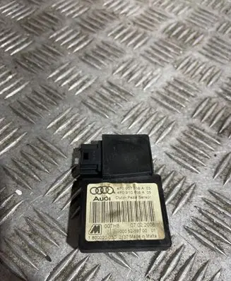Clutch pedal sensor