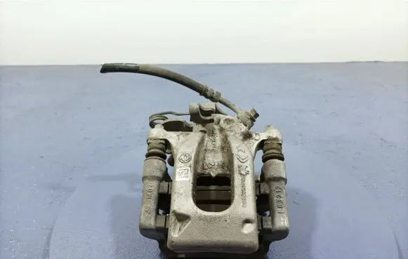 Peugeot 208 Rear brake caliper