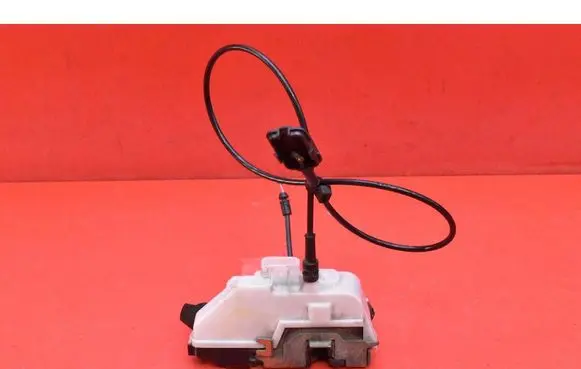 Renault Megane II Front door lock 493176