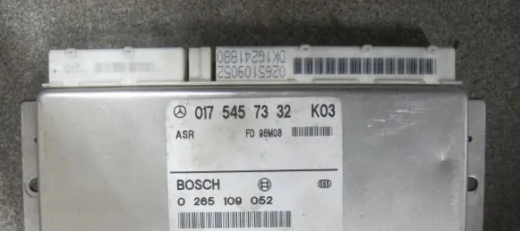 Mercedes-Benz E W210 ESP (stability system) control unit 0175457332 0265109052
