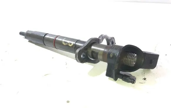 Audi A8 S8 D3 4E Fuel injector 059130277AH