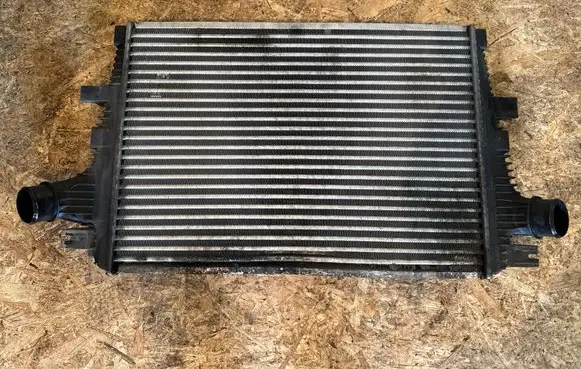 Alfa Romeo 159 Intercooler radiator 50507299