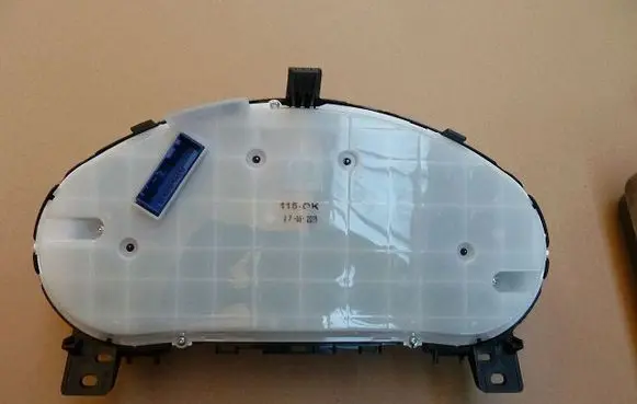 Speedometer (instrument cluster)