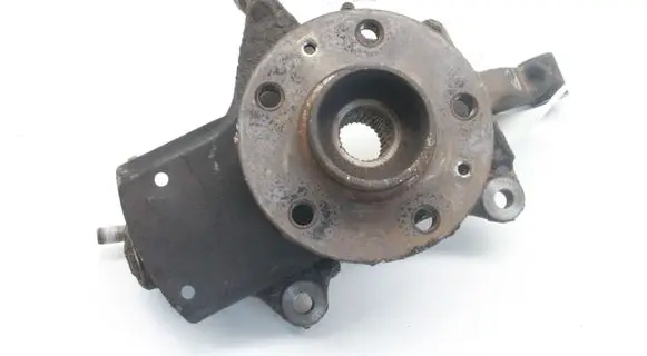 Opel Vivaro Front wheel hub