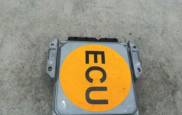 Nissan X-Trail T30 Engine control unit/module ECU 